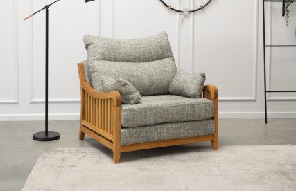 Armchair | KIPARISAS