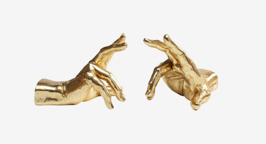 Knygų laikiklis | HOLDING FINGERS