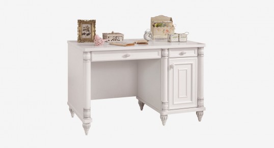 Desk | ROMANTIC