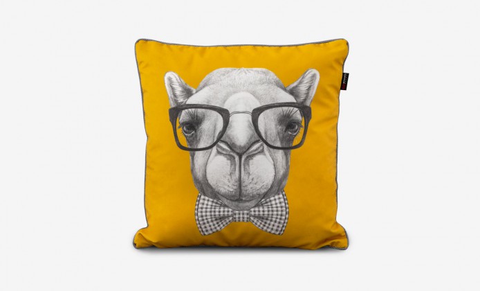 pagalves-dekoratyvine-pagalve-camel-1