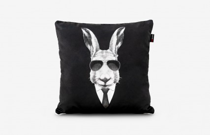 Pagalvėlė | RABBIT IN BLACK Pagalvėlė | RABBIT IN BLACK
