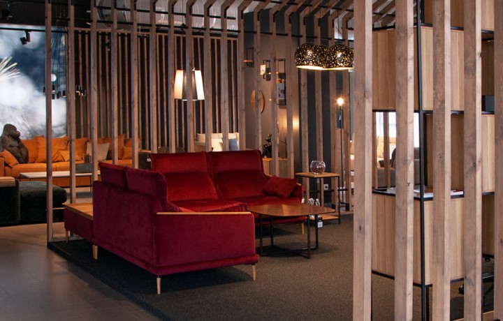 rieses-salonas1-1-974x548